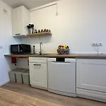 Appartement Stylish Balcony 2 Bedroom *
