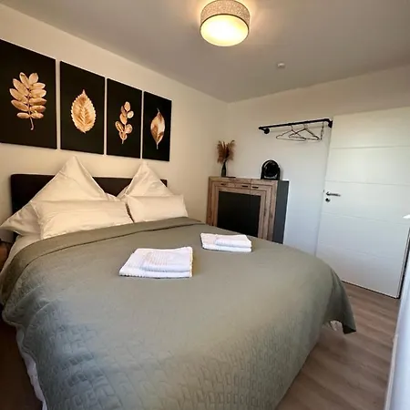 Stylish Balcony 2 Bedroom Kaiserslautern