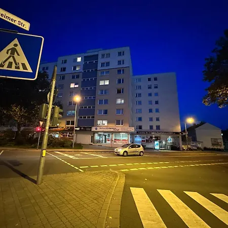 Apartment Stylish Balcony 2 Bedroom *